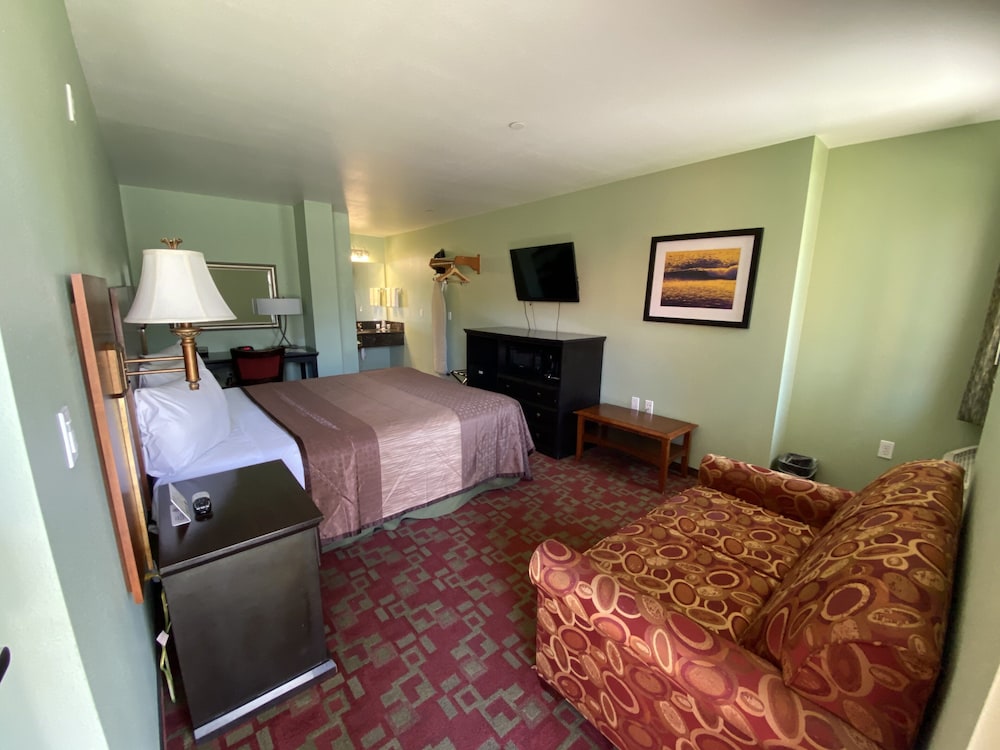 Rancho California Inn 35/43