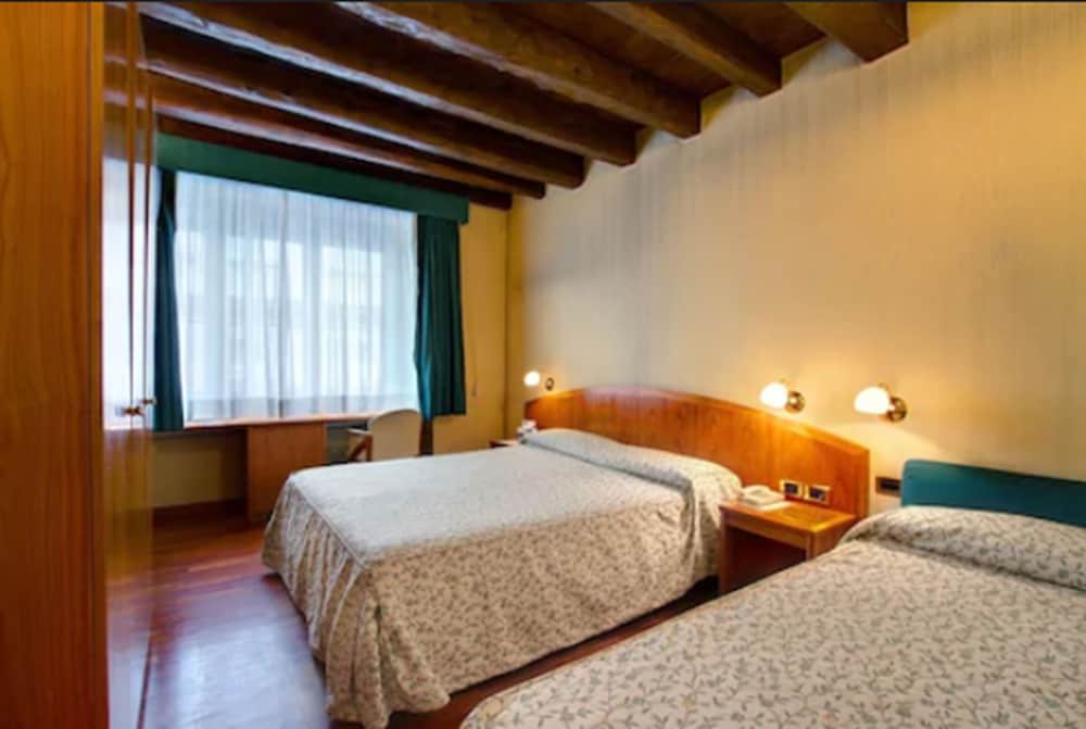 Hotel Corot photo5