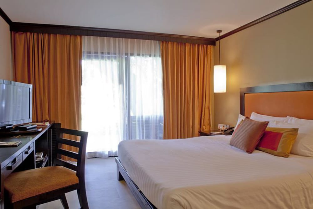 Impiana Resort Chaweng Noi 24/77