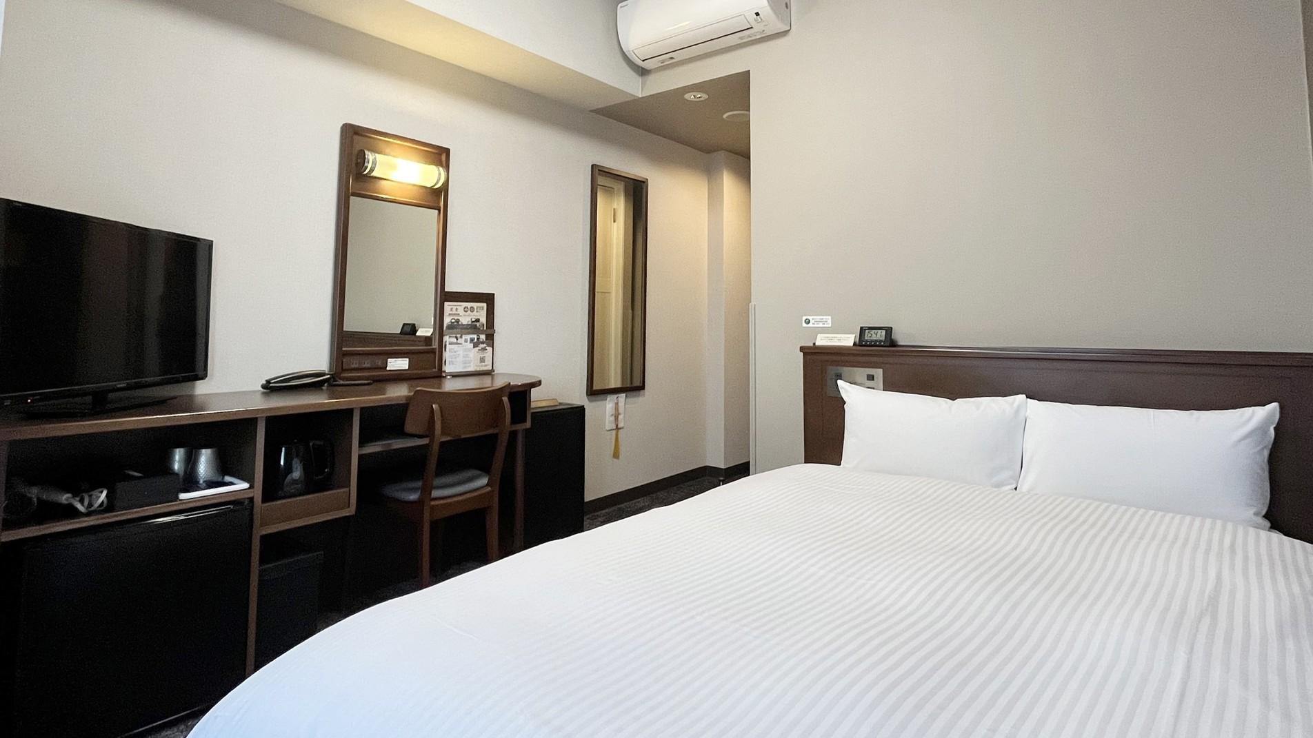 غرفة بسرير نصف مزدوج للمدخنين، Hotel Route Inn Toki 2/2
