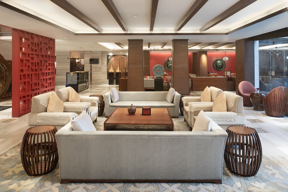 Crowne Plaza Yading 36/81