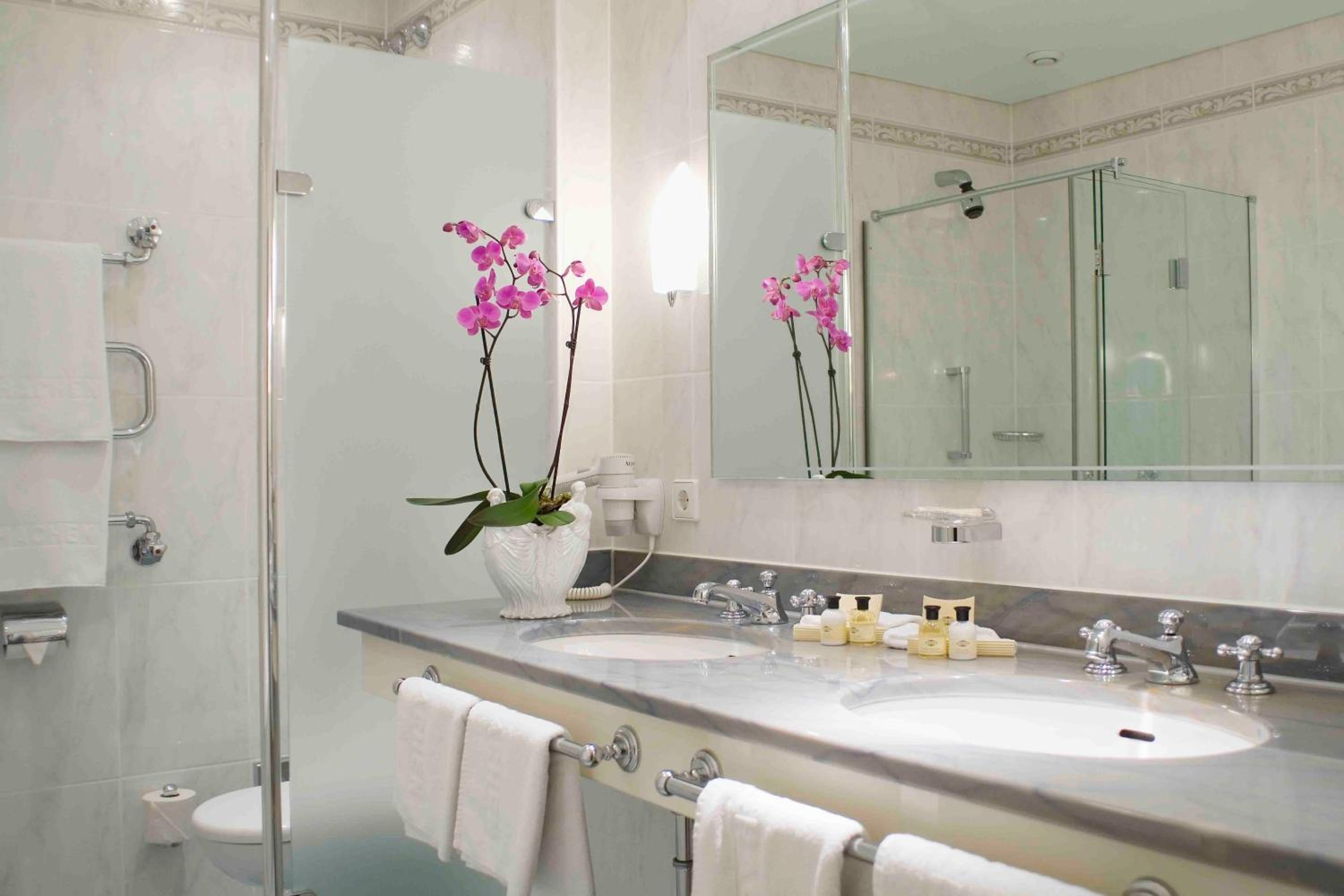 Junior Suite, Lake Side, Balcony