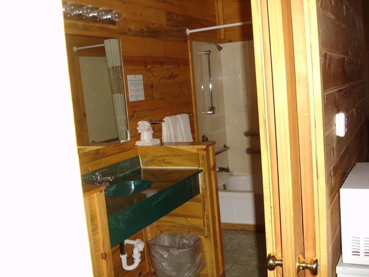 Georgetown Mountain Inn 54/56