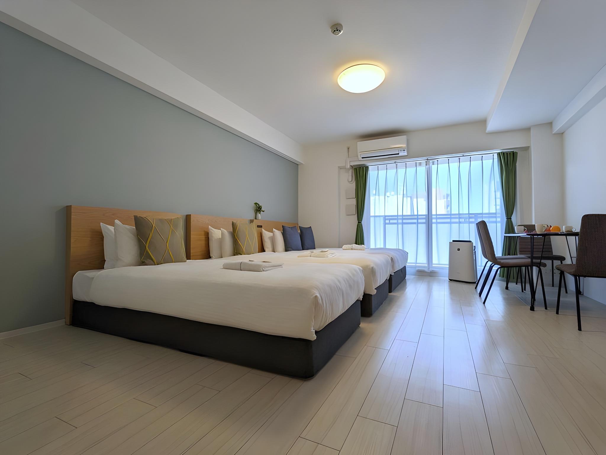 Lanai, Family, Double Bed, City View
