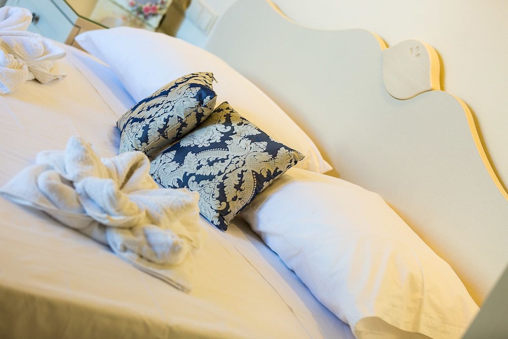 Polyxenia Boutique Hotel 25/50