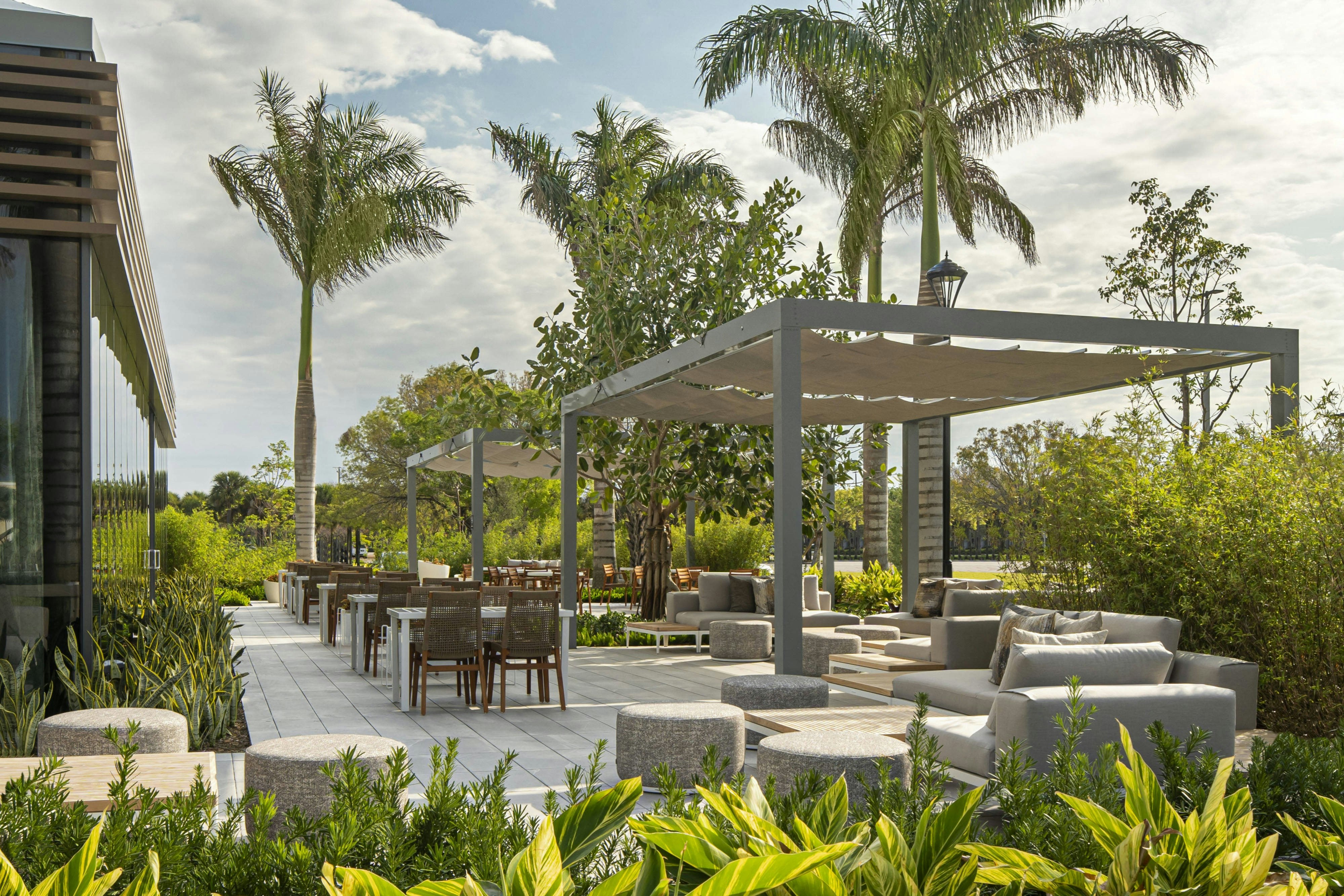 AC Hotel by Marriott Fort Lauderdale Sawgrass Mills/Sunrise 52/54