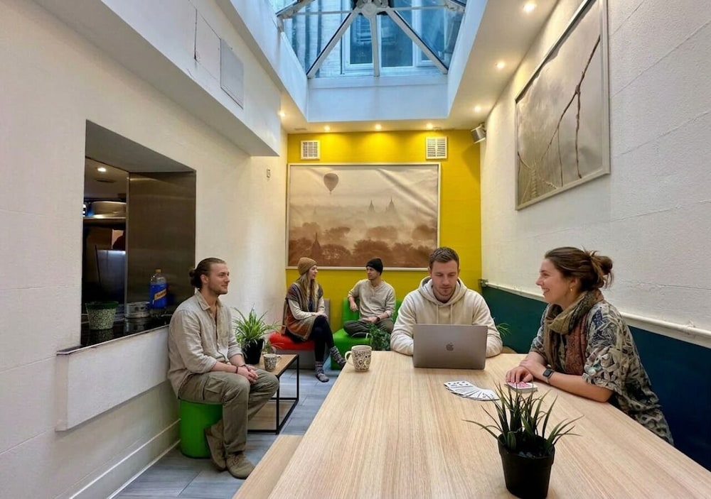 Smart Hyde Park Inn Hostel - Adults Only 12/64