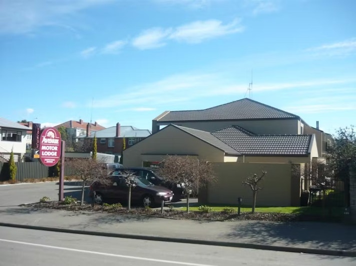 Avenue Motor Lodge 4/35