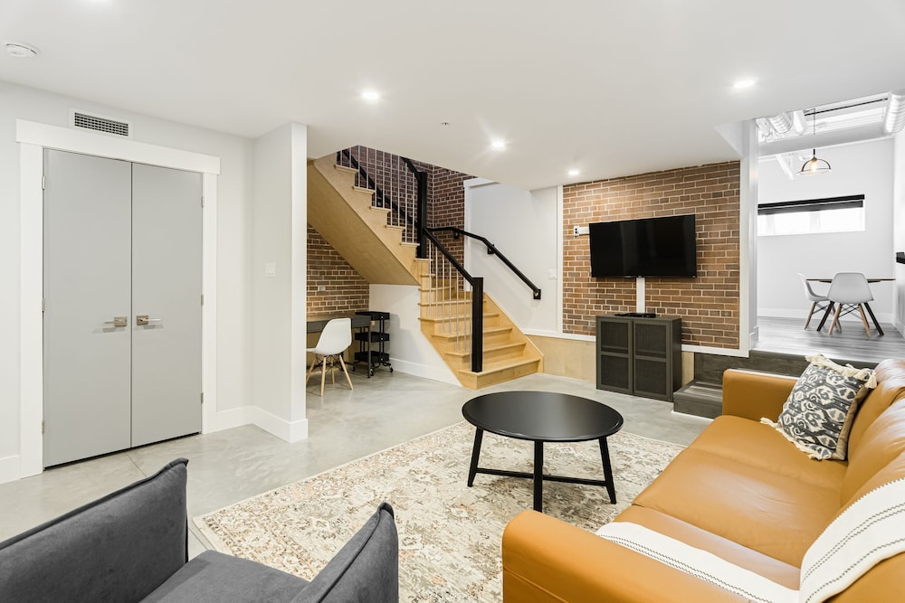 Station 1 - Suites Boutique Hotel 27/50