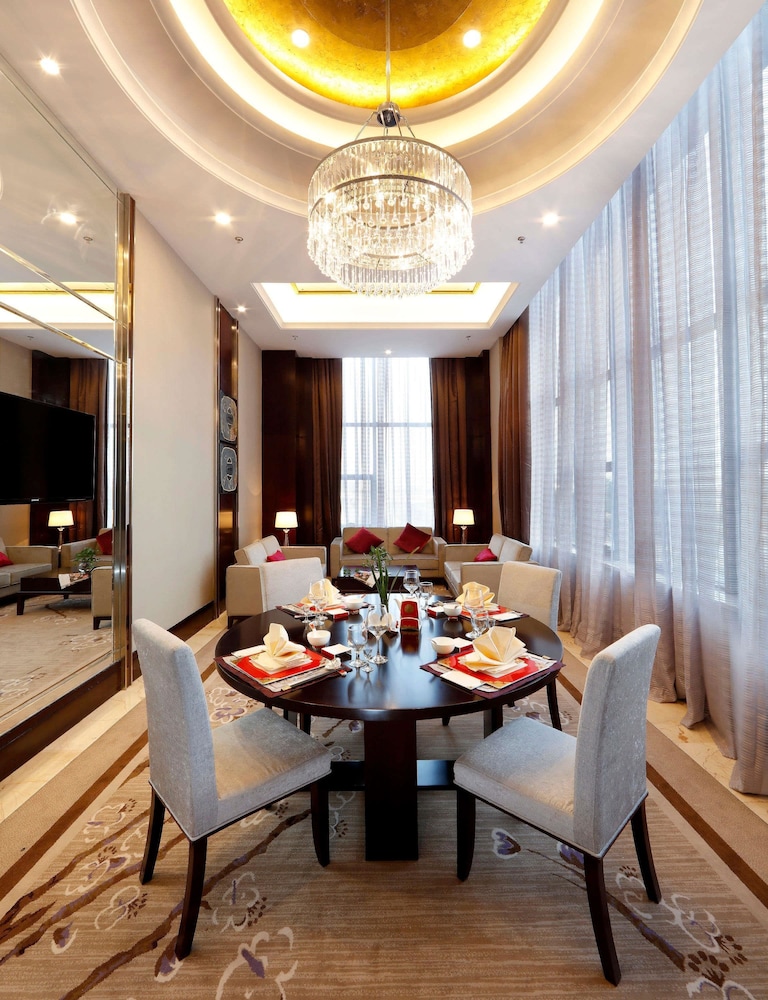 Wyndham Grand Plaza Royale Mingfa Zhangzhou 48/61