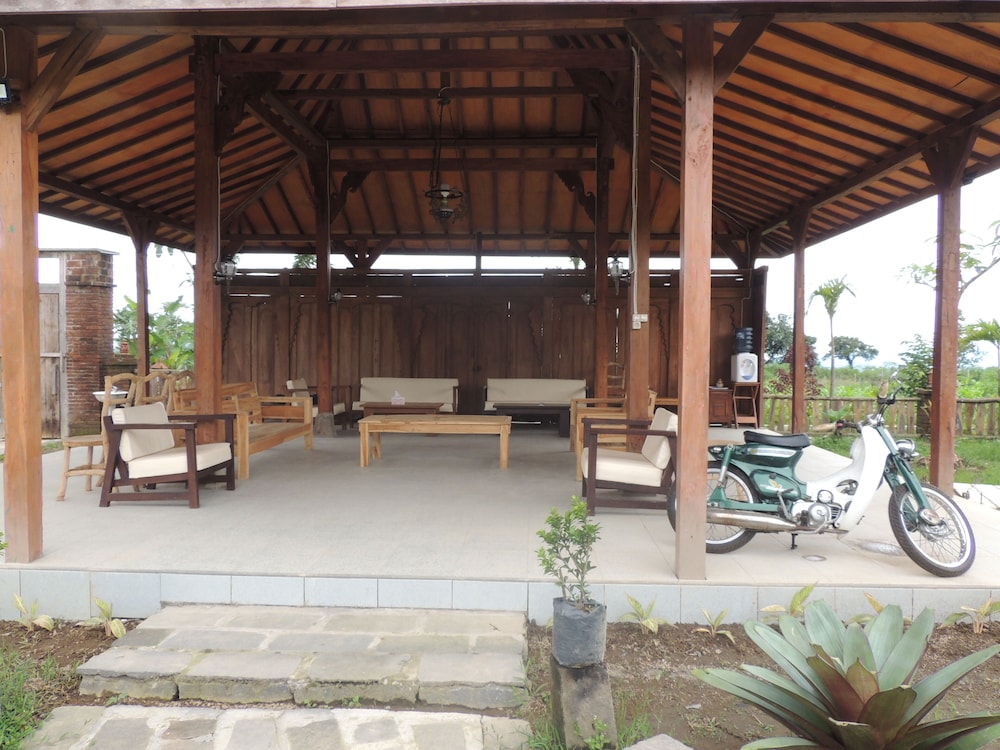 Singgasana Villa & Resto 17/55