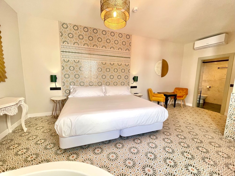 HOTEL BOUTIQUE ADEALBA BADAJOZ 16/32