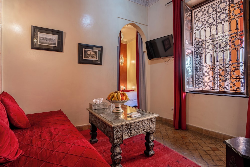 Riad Alaka 38/50
