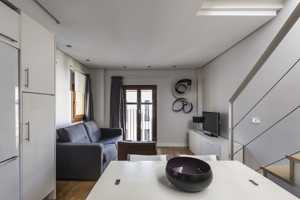 Mon Suites Catedral 45/61