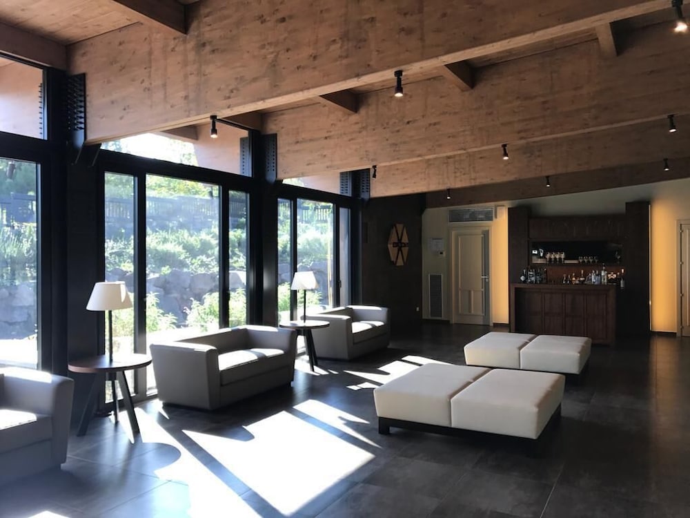 Cavanera Etnea Firriato Hospitality 46/68