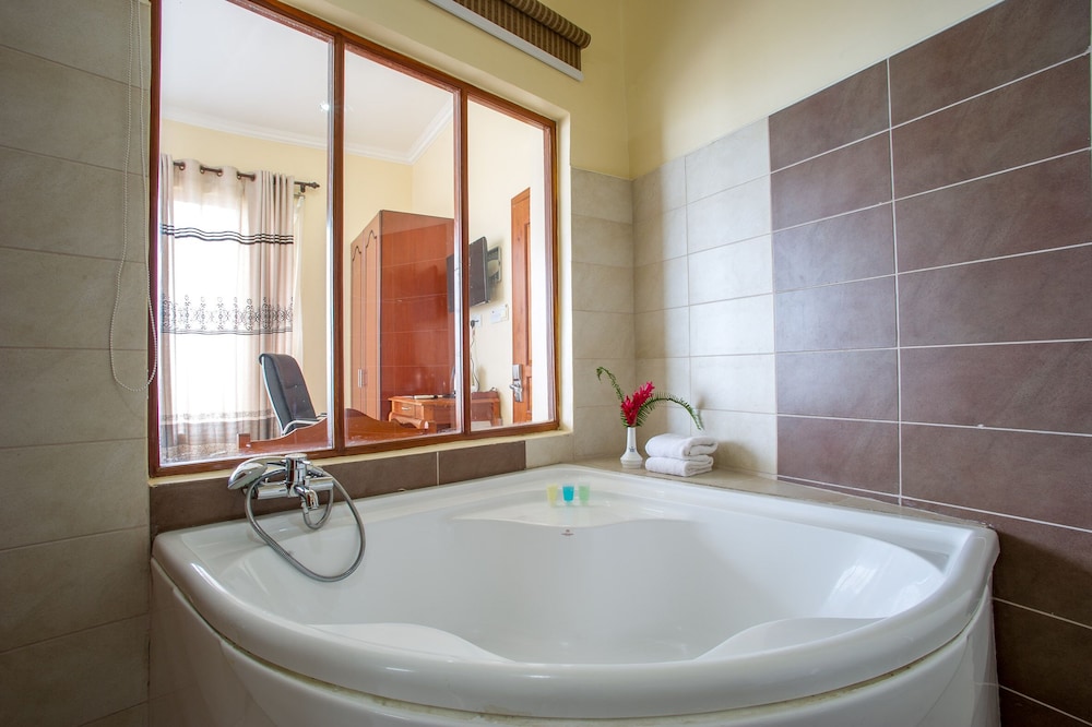 Malaika Beach Resort 47/50
