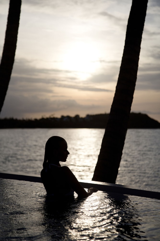 The Privilege Hotel Ezra Beach Club 38/50