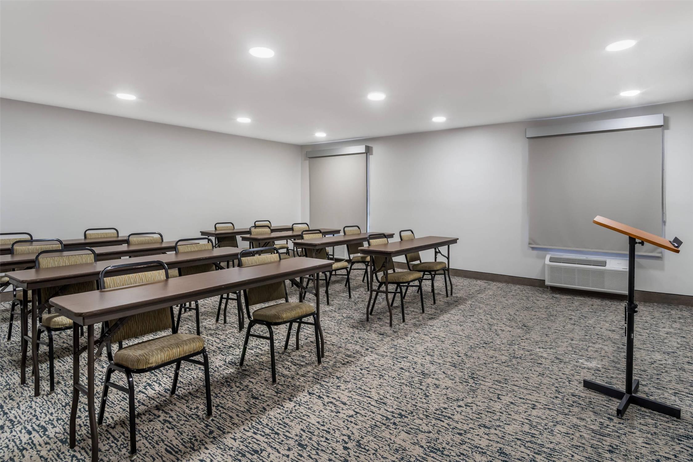 Country Inn and Suites by Radisson Shelby NC 29/31