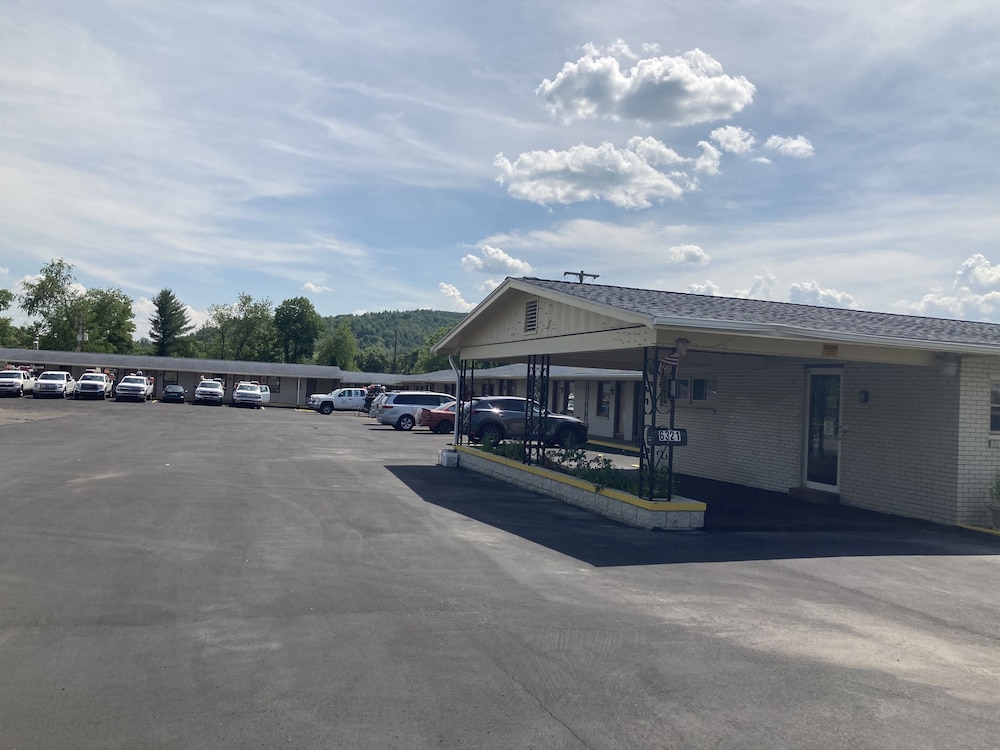 Budget Inn Clearfield 41/56