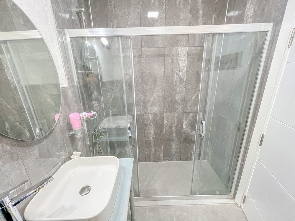 Gonulhan Hotel 49/54