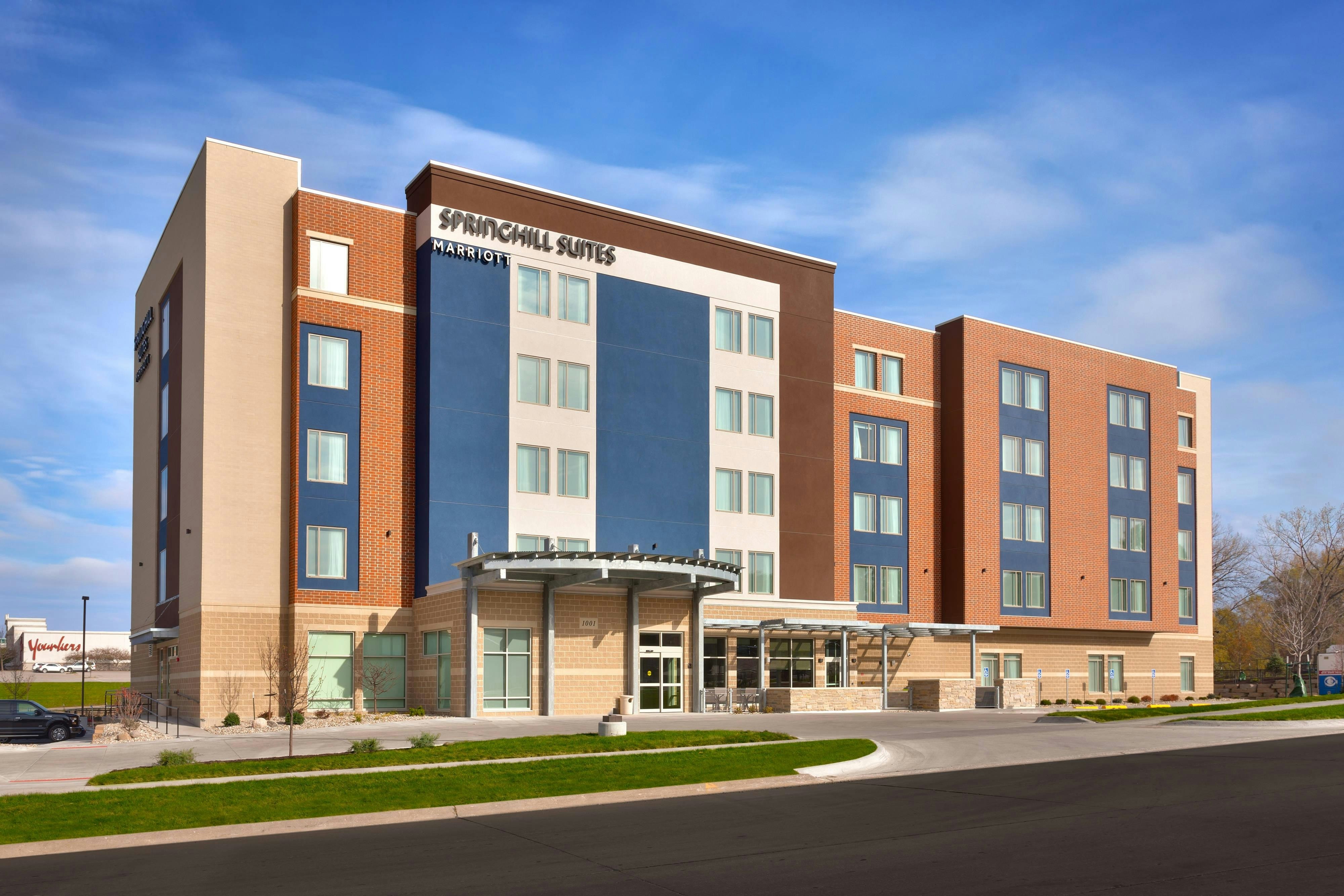 Springhill Suites By Marriott Coralville 2/12