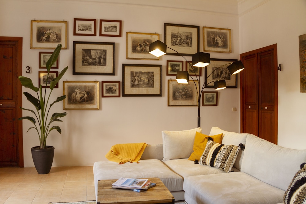 Hotel Can Moragues 14/50