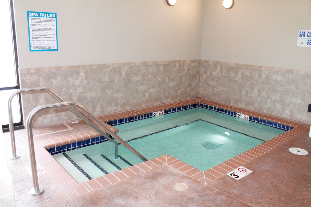 Brookstone Lodge Suites 22/43