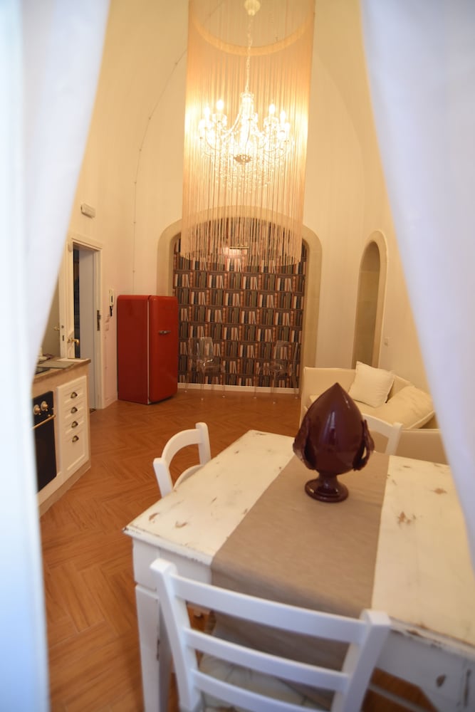 Cadelli Luxury Suite 19/48