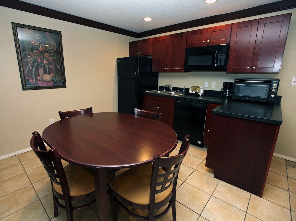 Days Inn by Wyndham Ocean City Oceanfront 41/64