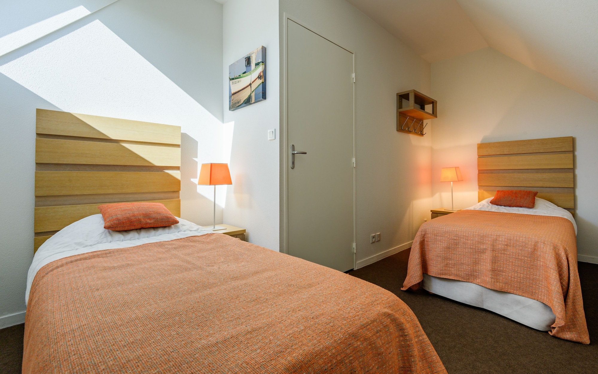 Duplex, Twin Beds, Sofa