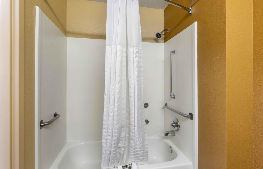Extended Stay America - St. Louis - Westport - Central 61/62