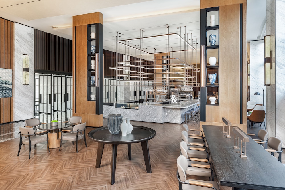 Sheraton Pujiang 28/40