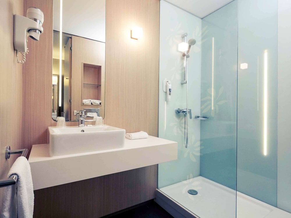 Mercure Valenciennes Centre 14/75