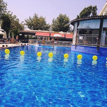 Irem Garden Hotel & Apartments 33/69