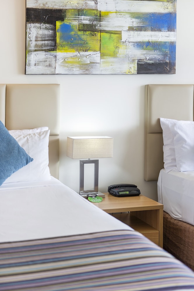 Rydges Esplanade Resort 13/68