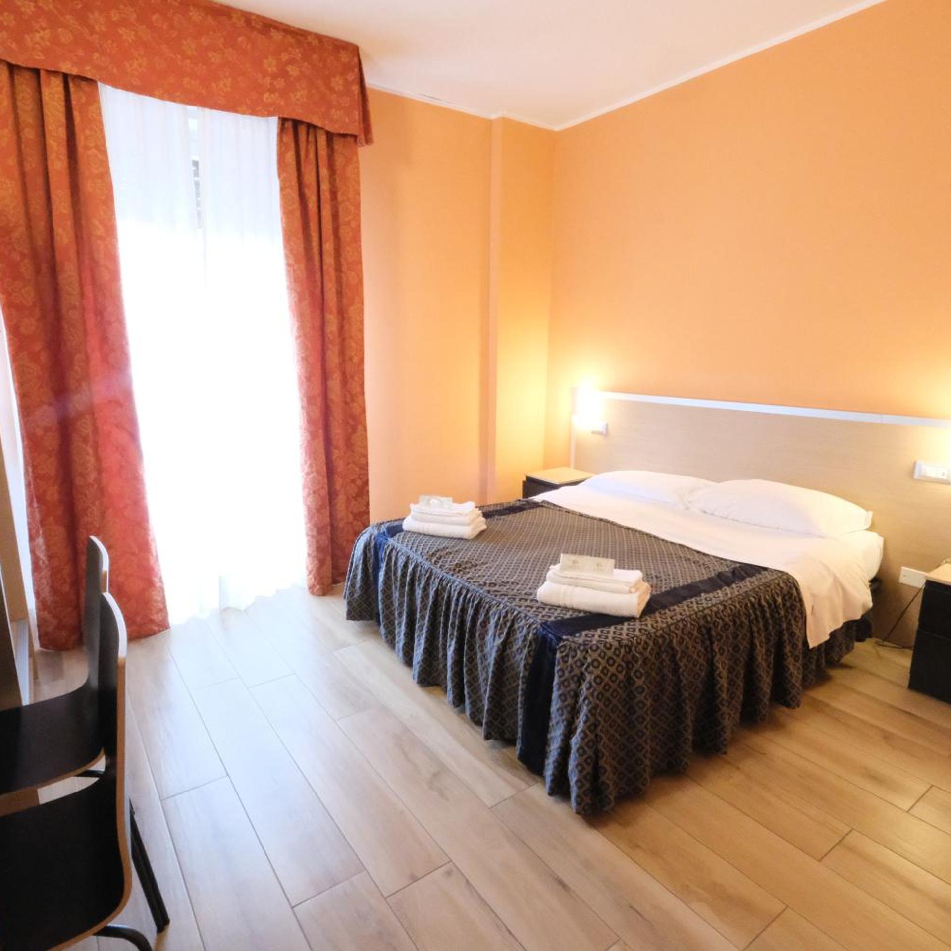 غرفة بسرير مزدوج، Hotel Lugano 5/10