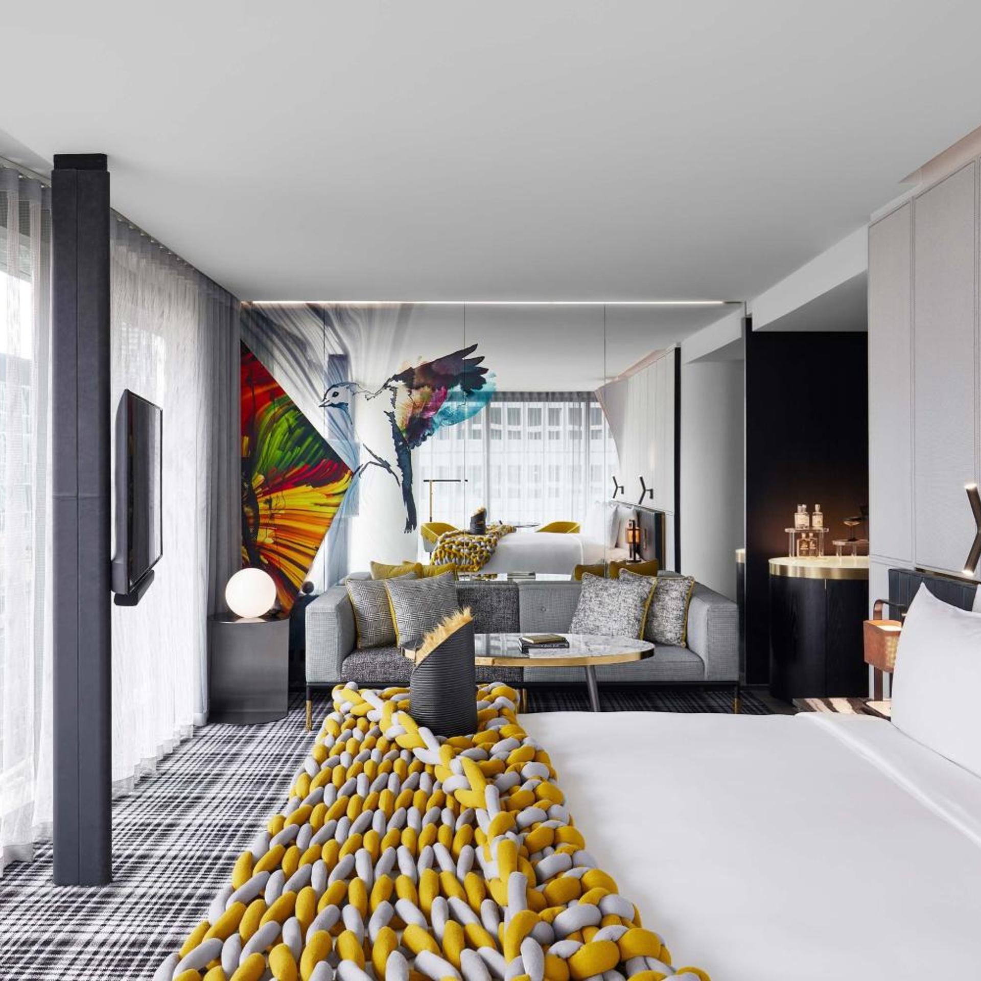 Super, Studio, Suite, King Bed