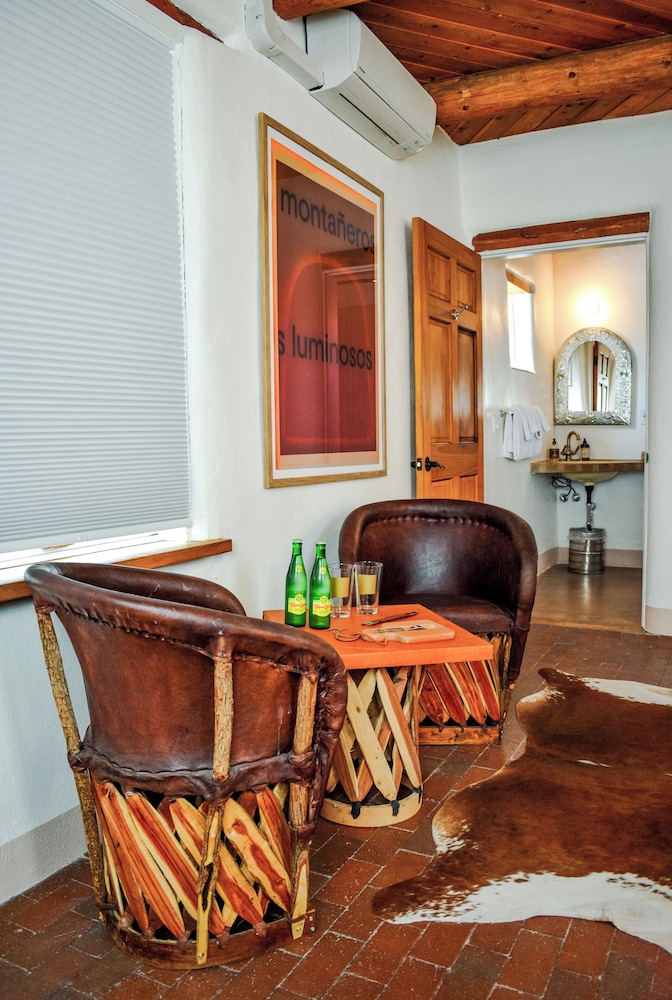 El Paradero Bed & Breakfast Inn 11/79