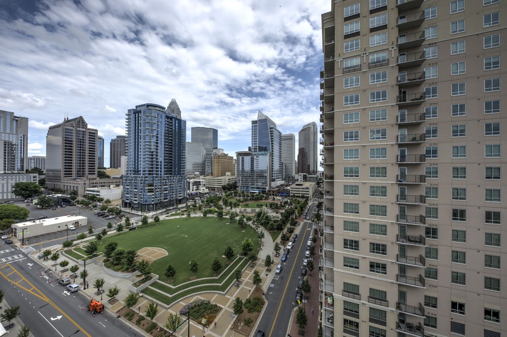 Residence Inn by Marriott Uptown Charlotte 3/50