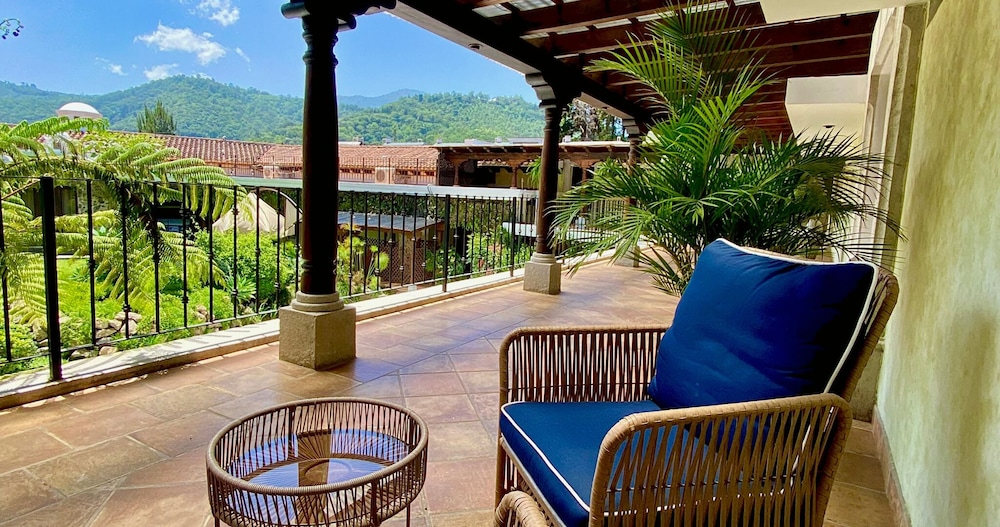 Casa Faustina Boutique Hotel 57/66