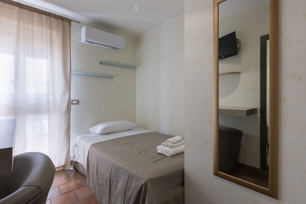 B&B Vittoria 48/48
