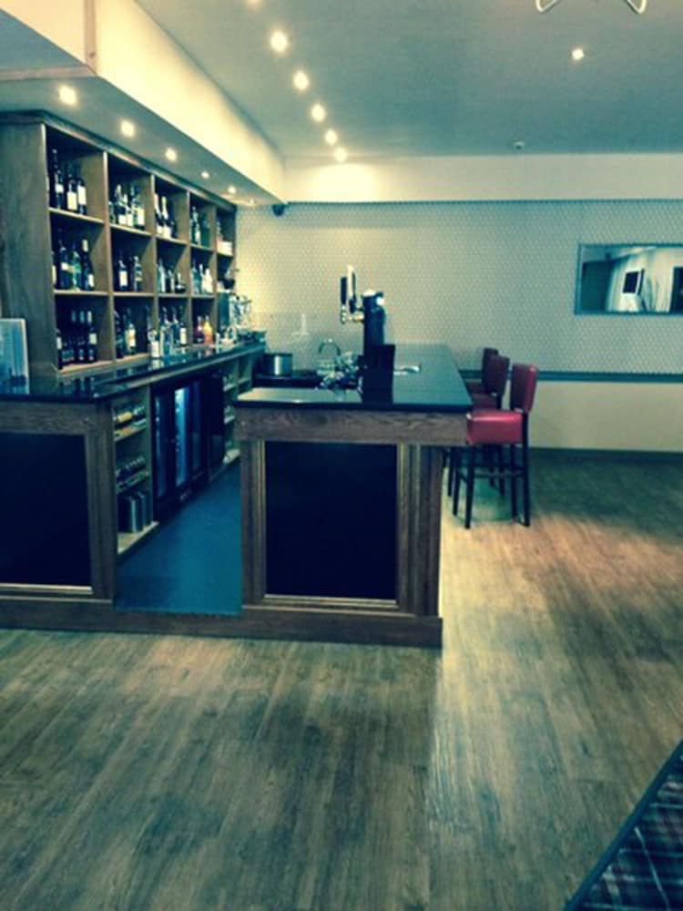 King Robert Hotel 3/37