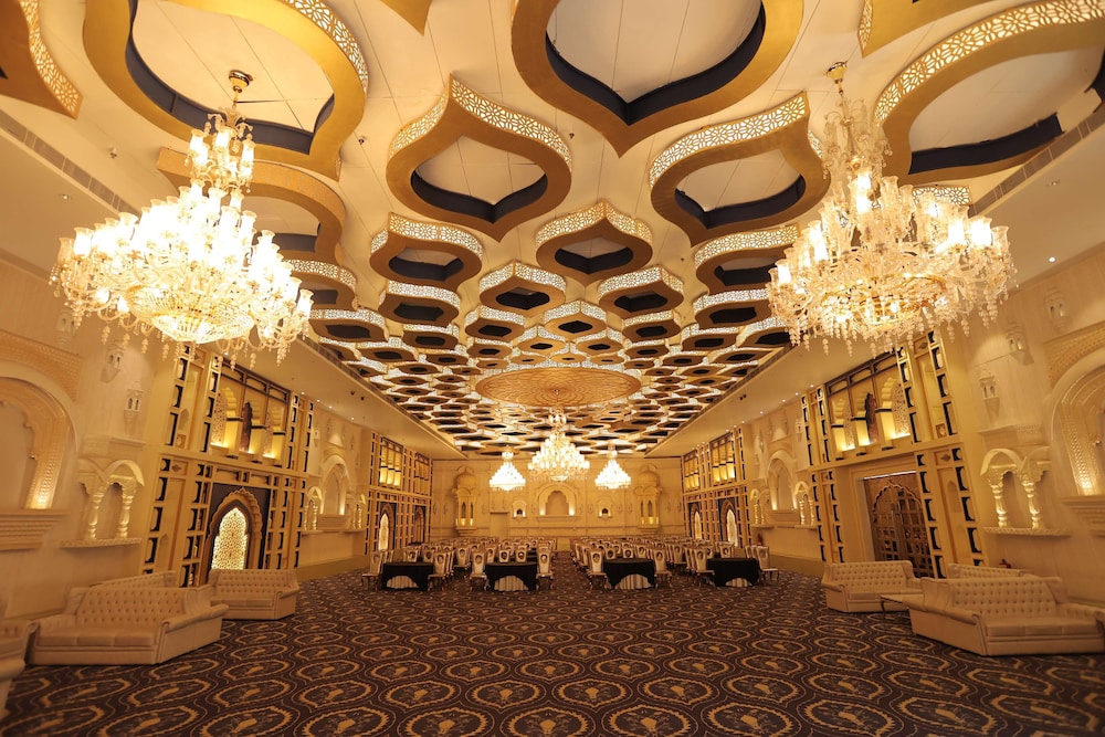 Radisson Blu Udaipur Palace Resort And Spa 12/74