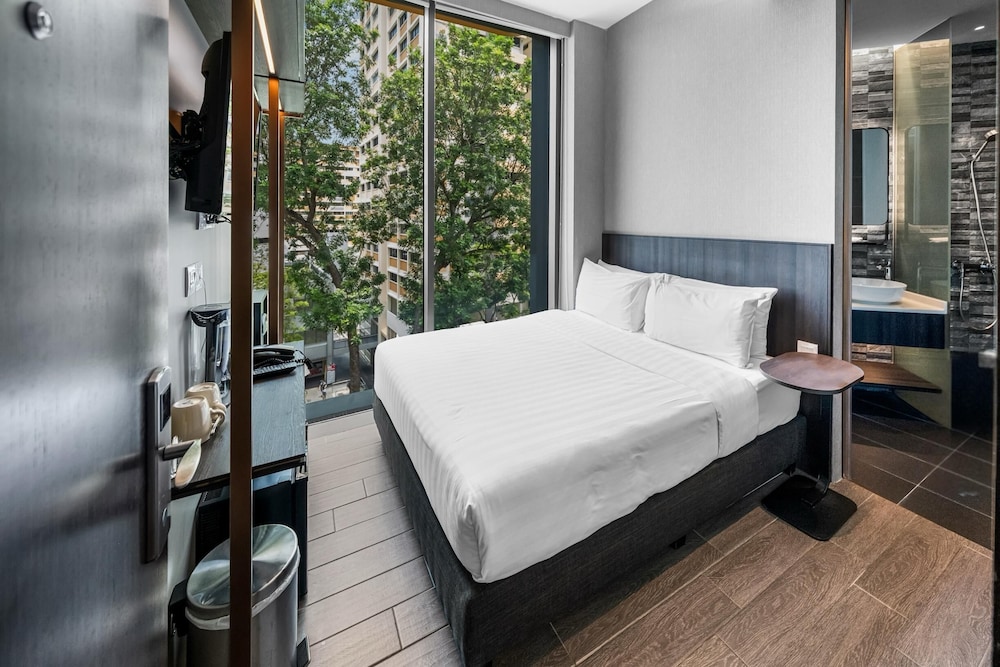 Beverly Hotels Elements 15/27