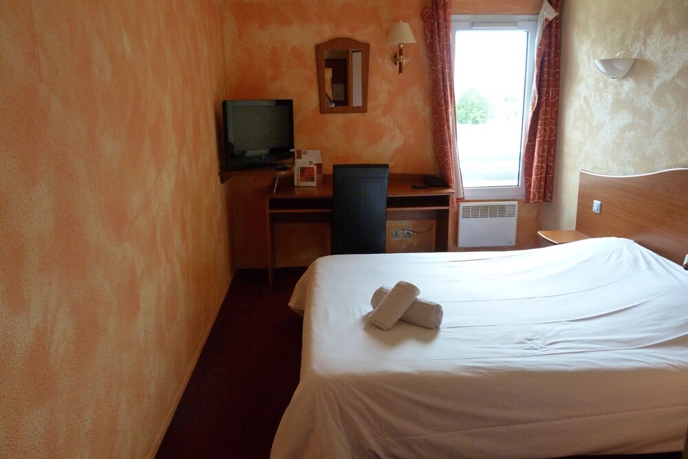 Cap Hotel 35/72