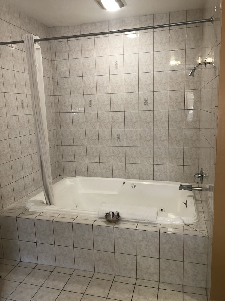 Moonlite Inn Redondo Beach 48/50