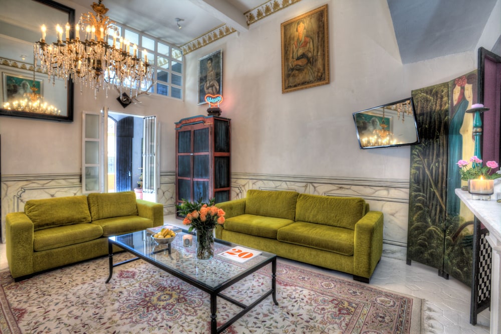 Rivera del Rio Boutique Hotel 51/81