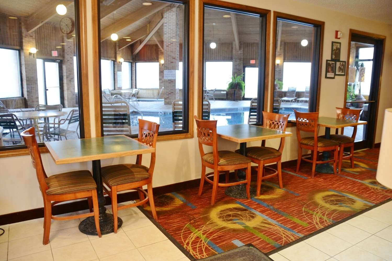 Country Hearth Inn & Suites Kenton 41/47