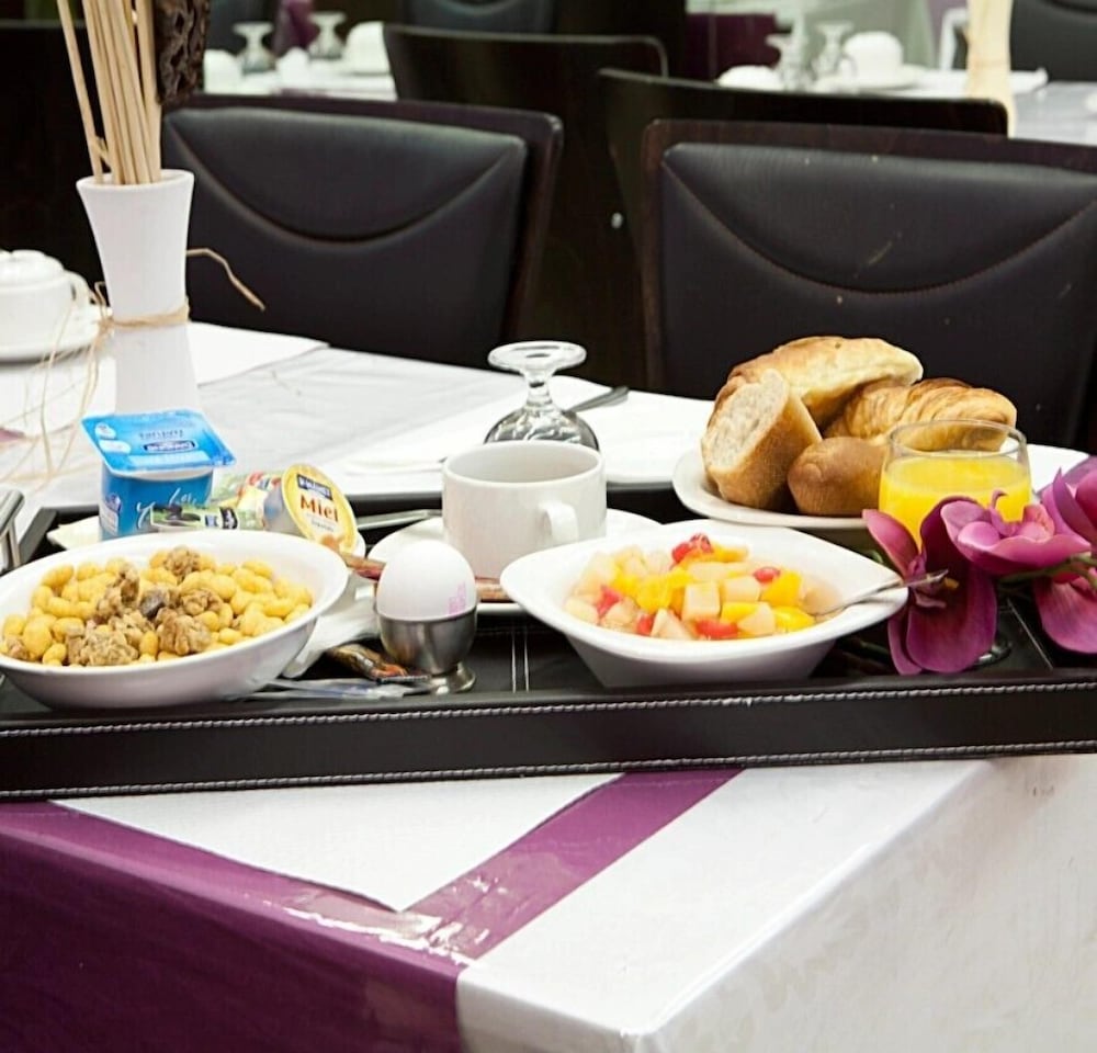 Hotel Lebron Paris 36/49