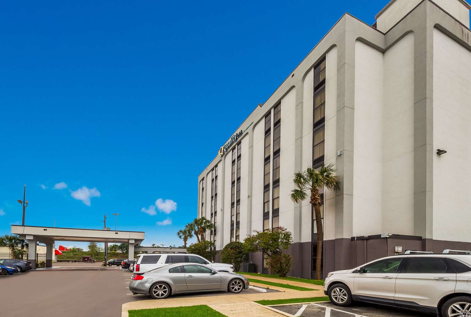 Quality Inn Houston East I-10 28/30